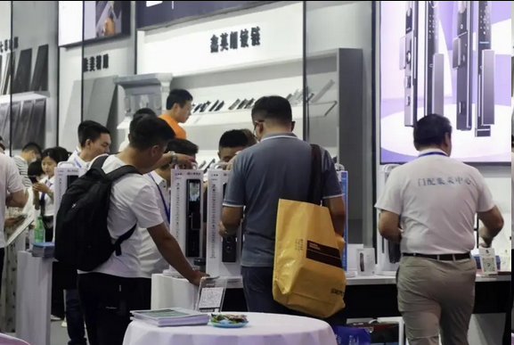 第14届永康国际门业博览会“开门纳谏”_1